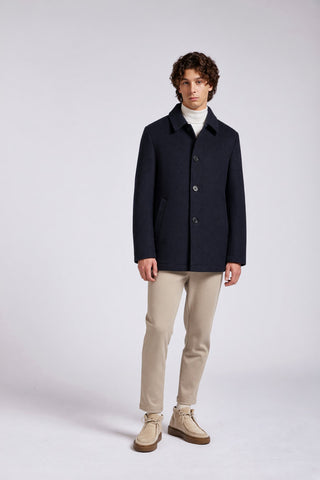 Giubbotto Steinbock Noah blu navy indossato