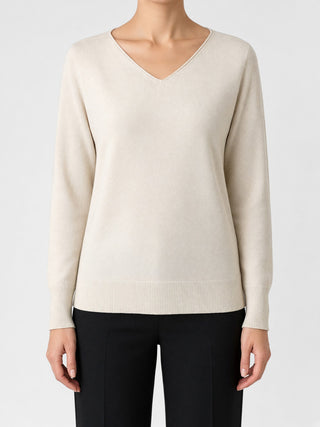 Maglia Paola Burani Scollo a V Polsi Lavorati Avena indossata, davanti